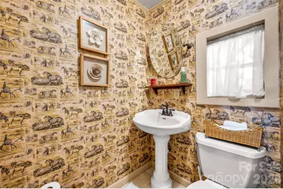 415 E Lakeshore Drive, Landrum, SC 29356 - Photo 20