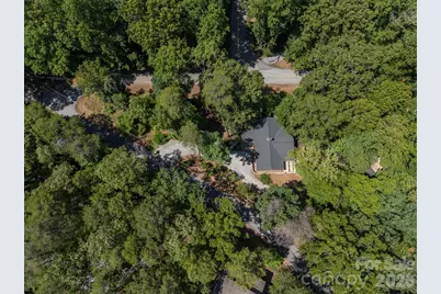 415 E Lakeshore Drive, Landrum, SC 29356 - Photo 34