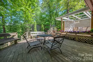 415 E Lakeshore Dr, Landrum, SC 29356 - Photo 24