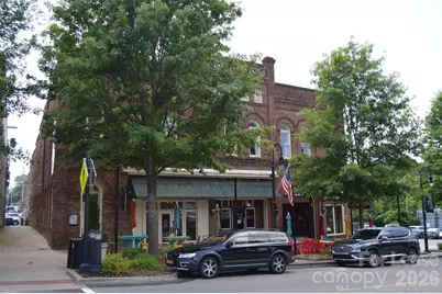 121 N Center Street, Statesville, NC 28677 - Photo 2