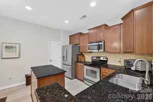 18347 The Commons Blvd, Cornelius, NC 28031 - Photo 8