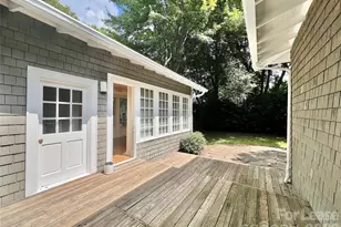 911 E Worthington Ave, Charlotte, NC 28203 - Photo 28