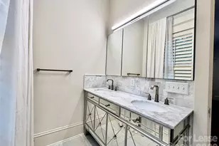 911 E Worthington Ave, Charlotte, NC 28203 - Photo 36