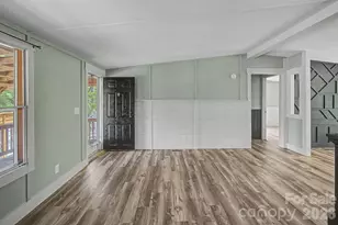 1011 Reed St, Asheville, NC 28804 - Photo 8