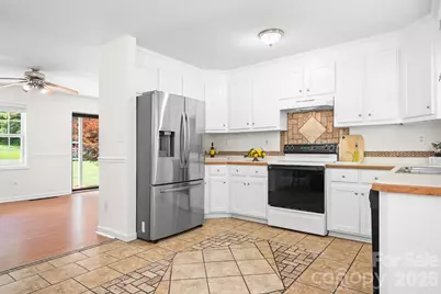 218 Vernon Street, Cherryville, NC 28021 - Photo 6
