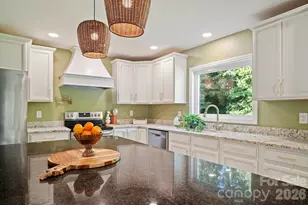 98 N Pinecrest Ln, Hendersonville, NC 28739 - Photo 14