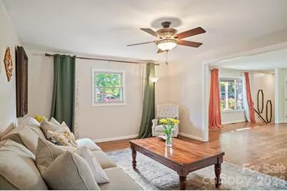 98 N Pinecrest Lane, Hendersonville, NC 28739 - Photo 10