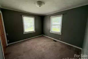 620 Rutherford Rd, Marion, NC 28752 - Photo 8