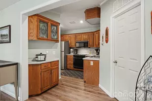 113 Lake View Dr, New London, NC 28127 - Photo 14