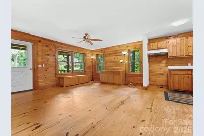 549 Henderson Street, Saluda, NC 28773 - Photo 8