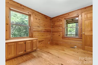 549 Henderson Street, Saluda, NC 28773 - Photo 10
