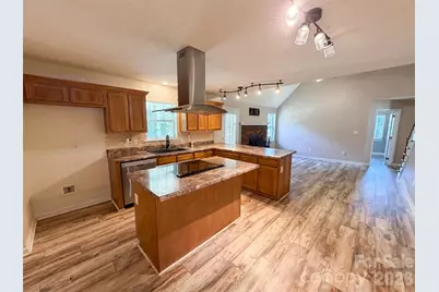 311 Hickory Wood Drive, Kannapolis, NC 28083 - Photo 2
