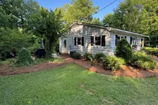 606 N Pine Ln, Wadesboro, NC 28170 - Photo 2