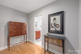 34 Dover St, Asheville, NC 28804 - Photo 20