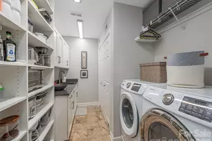 34 Dover St, Asheville, NC 28804 - Photo 24