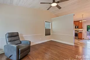 515 Westover Dr, High Point, NC 27265 - Photo 12