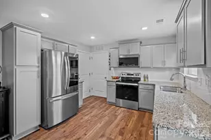 10 Benedict Ln, Weaverville, NC 28787 - Photo 8