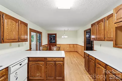 124 E Catawba Avenue, Mooresville, NC 28115 - Photo 8