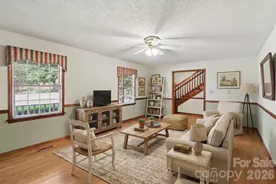 124 E Catawba Avenue, Mooresville, NC 28115 - Photo 4