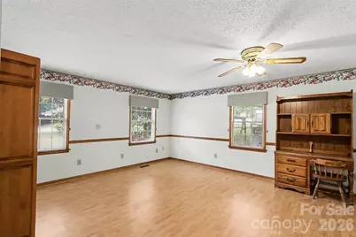 124 E Catawba Avenue, Mooresville, NC 28115 - Photo 10