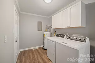 111 Lois Ct, Statesville, NC 28625 - Photo 14