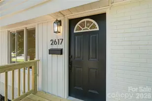 2617 Clydesdale Terrace, Charlotte, NC 28208 - Photo 4