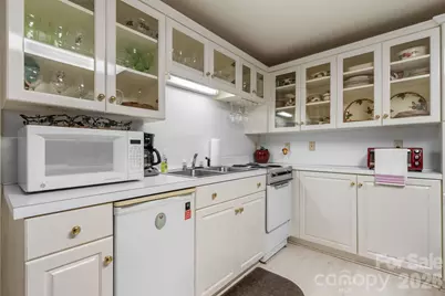 446 17th Avenue Drive NE, Hickory, NC 28601 - Photo 26