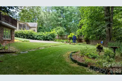 446 17th Avenue Drive NE, Hickory, NC 28601 - Photo 38