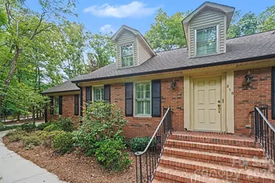 215 Chedworth Court, Concord, NC 28025 - Photo 4