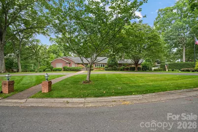 560 11th Avenue Circle NW, Hickory, NC 28601 - Photo 38