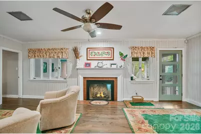 560 11th Avenue Circle NW, Hickory, NC 28601 - Photo 32