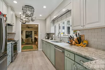 560 11th Avenue Circle NW, Hickory, NC 28601 - Photo 24