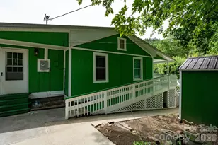 389 Rollins Rd, Marshall, NC 28753 - Photo 44