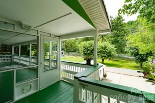 389 Rollins Rd, Marshall, NC 28753 - Photo 2