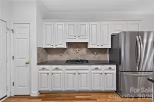 2615 Providence Hills Dr, Matthews, NC 28105 - Photo 16