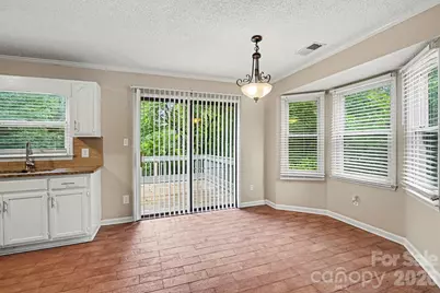 10826 Hunters Trace Court, Charlotte, NC 28262 - Photo 6