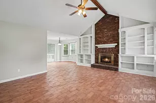 10826 Hunters Trace Ct, Charlotte, NC 28262 - Photo 4