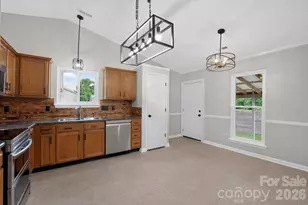 4883 Renfrew Dr, Concord, NC 28027 - Photo 2