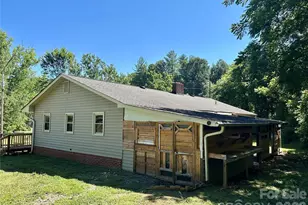 169 Double Island Rd, Burnsville, NC 28714 - Photo 6