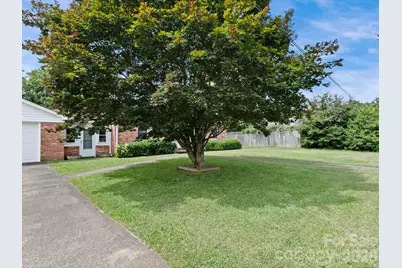 49 Hickory Tree Road, Asheville, NC 28805 - Photo 2