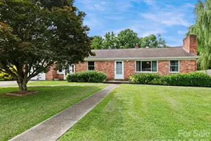 49 Hickory Tree Rd, Asheville, NC 28805 - Photo 1