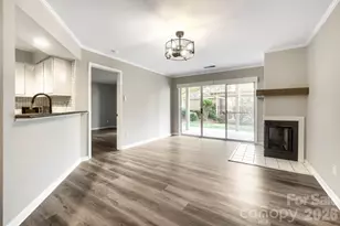 2520 Stradbrook Dr, Charlotte, NC 28210 - Photo 6