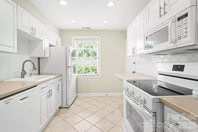 106 Colville Road #33A, Charlotte, NC 28207 - Photo 8