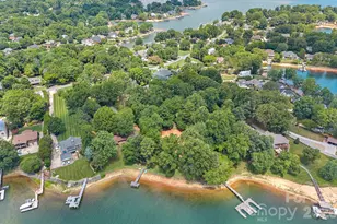21024 Norman Shores Dr, Cornelius, NC 28031 - Photo 12