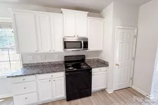 11528 Erwin Ridge Ave, Charlotte, NC 28213 - Photo 8