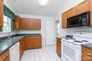 1720 Hardy Dr, Rock Hill, SC 29732 - Photo 4