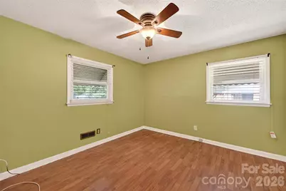 4400 Hamilton Circle, Charlotte, NC 28216 - Photo 16