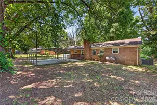 4400 Hamilton Cir, Charlotte, NC 28216 - Photo 32