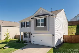 907 Newport Ct, Asheville, NC 28806 - Photo 4