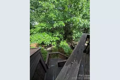 28 11th Avenue NE, Hickory, NC 28601 - Photo 18